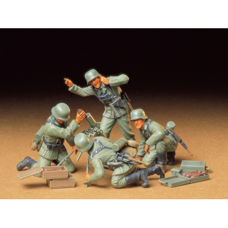 TAMIYA 1/35 GERMAN INFANTRY MORTAR TEAM (35193)