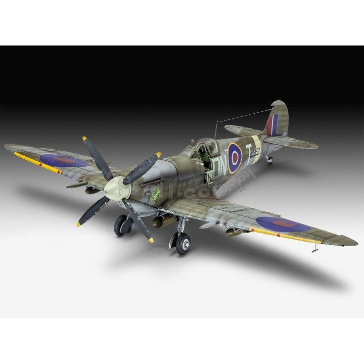 REVELL 1/32 SUPERMARINE SPITFIRE MK IXC (03927)