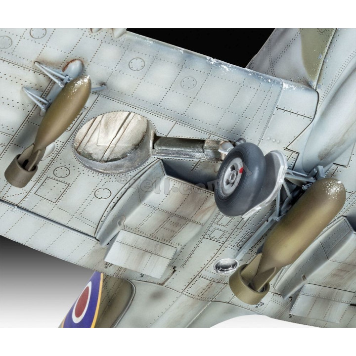 REVELL 1/32 SUPERMARINE SPITFIRE MK IXC (03927)