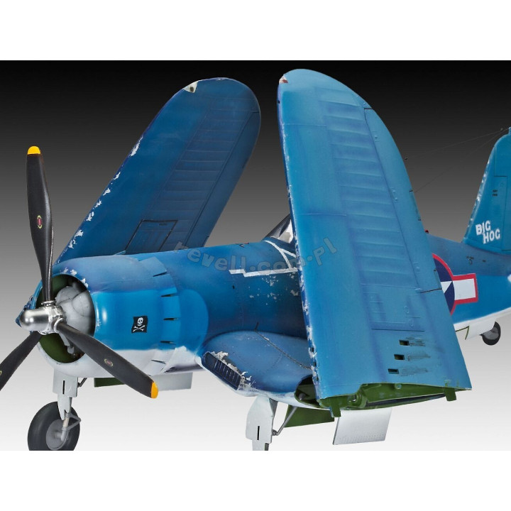 REVELL 1/32 VOUGHT F4U-1A CORSAIR (04781)