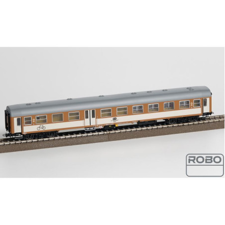ROBO 272321 PKP 609A Passenger Car, Class VI, Katowice Station*** (with lighting)