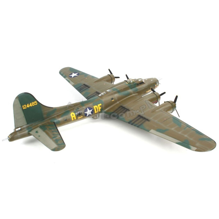 REVELL 1/48 B-17F MEMPHIS BELLE (04297)