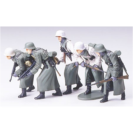 TAMIYA 1/35 NĚMECKÁ ÚTOČNÁ PĚCHOTA ZIMNÍ VÝSTROJ 35256