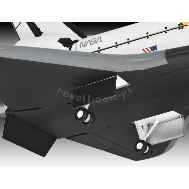 REVELL 1/144 RAKETOPLÁN ATLANTIS (04544)