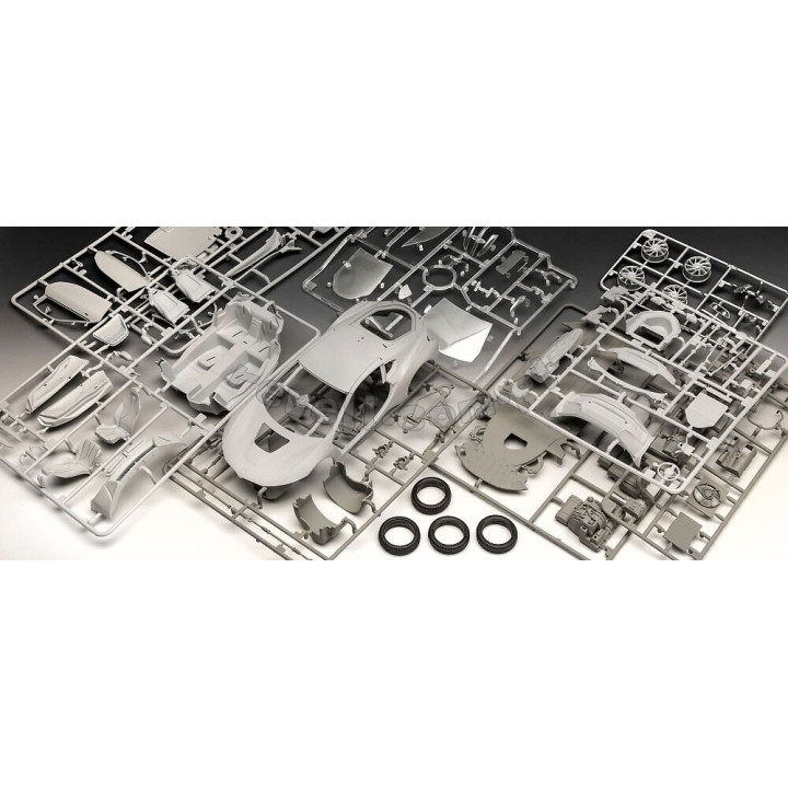 REVELL 1/24 BMW I8 MODEL SET (67670)