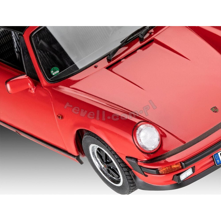 REVELL 1/24 PORSCHE 911 CARRERA G MODEL TARGA (07689)