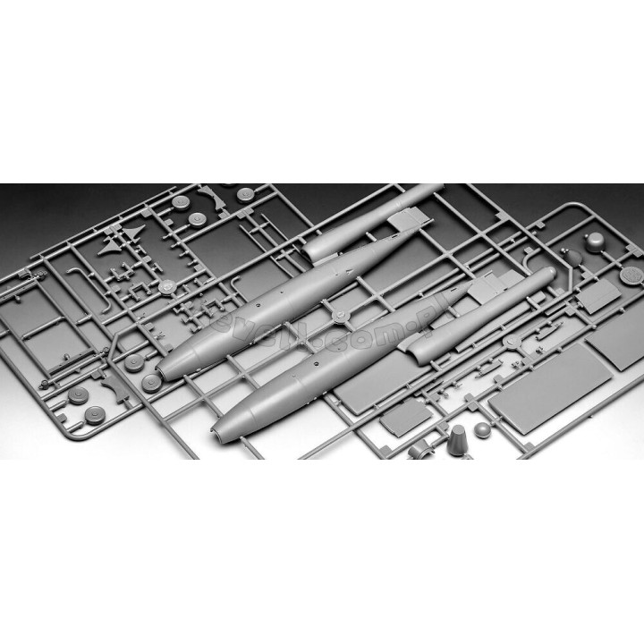 REVELL 1/32 FIESELER Fi103 A/B V-1 (03861)