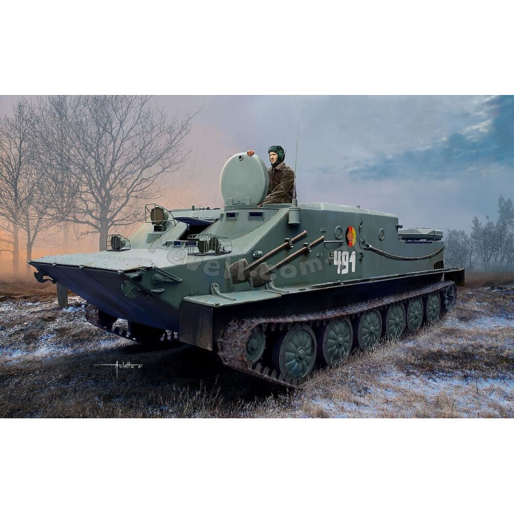 REVELL 1/72 BTR - 50KS (03313)