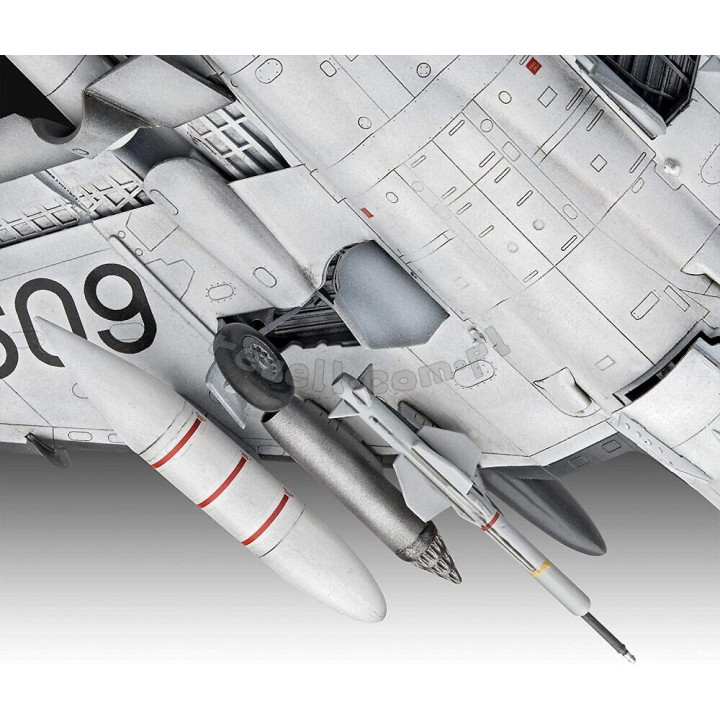 REVELL 1/72 SEA VIXEN FAW 2  (03866)