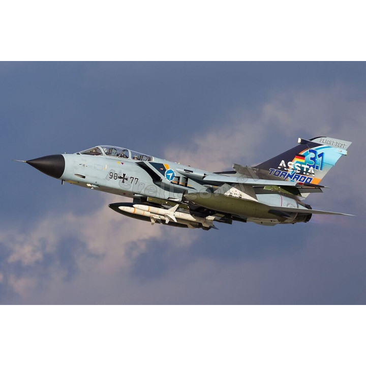 REVELL 1/72 TORNADO ASSTA 3.1  (03842)