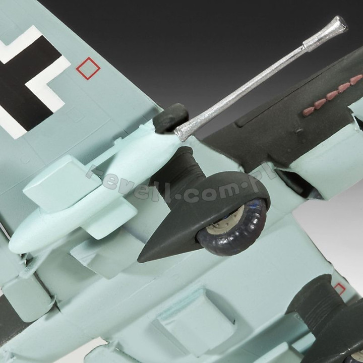 REVELL 1/72 JUNKERS JU-87 G/D TANK BUSTER (04692)