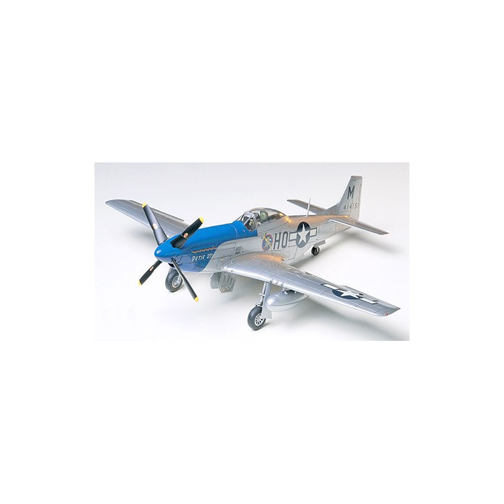 TAMIYA 1/48 NORTH AMERICAN P-51D MUSTANG 8th AF 61040