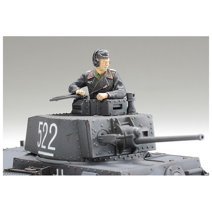 TAMIYA 1/48 GERMAN PANZERKAMPFWAGEN      38(t) Ausf. E/F (32583)
