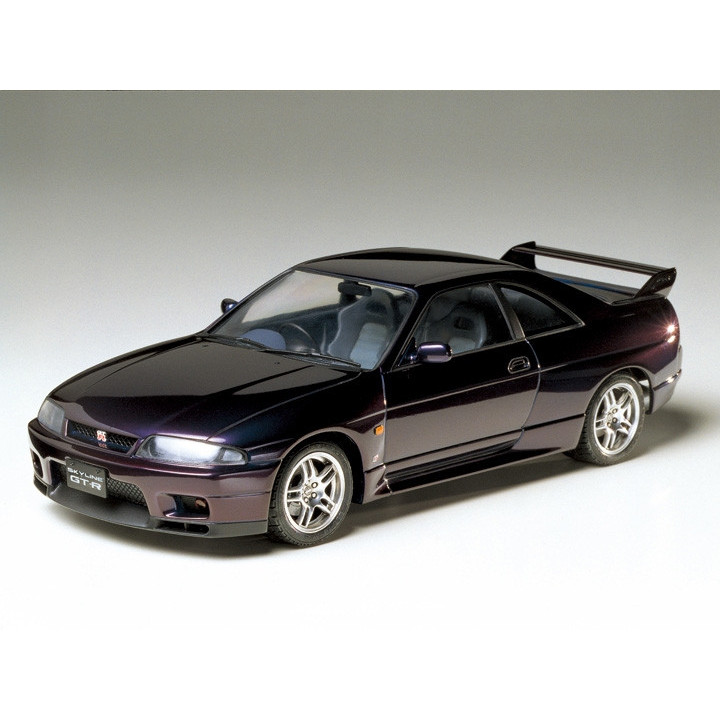 TAMIYA 1/24 NISSAN SKYLINE GT-R V SPEC (24145)