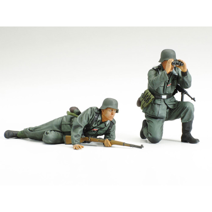 TAMIYA 1/35 GERMAN ASSAULT PIONIEER TEAM WITH GOLIATH SET (35357)