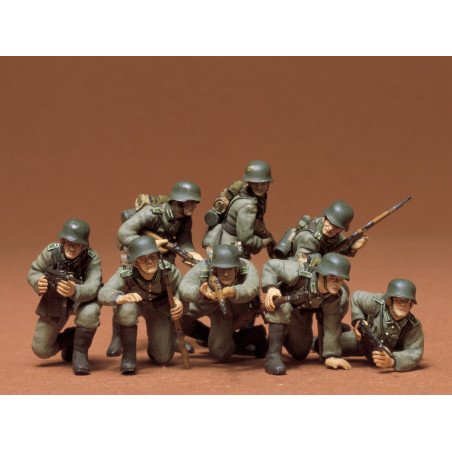 TAMIYA 1/35 NĚMEČTÍ TANKOVÍ GRANÁTNÍCI (35061)