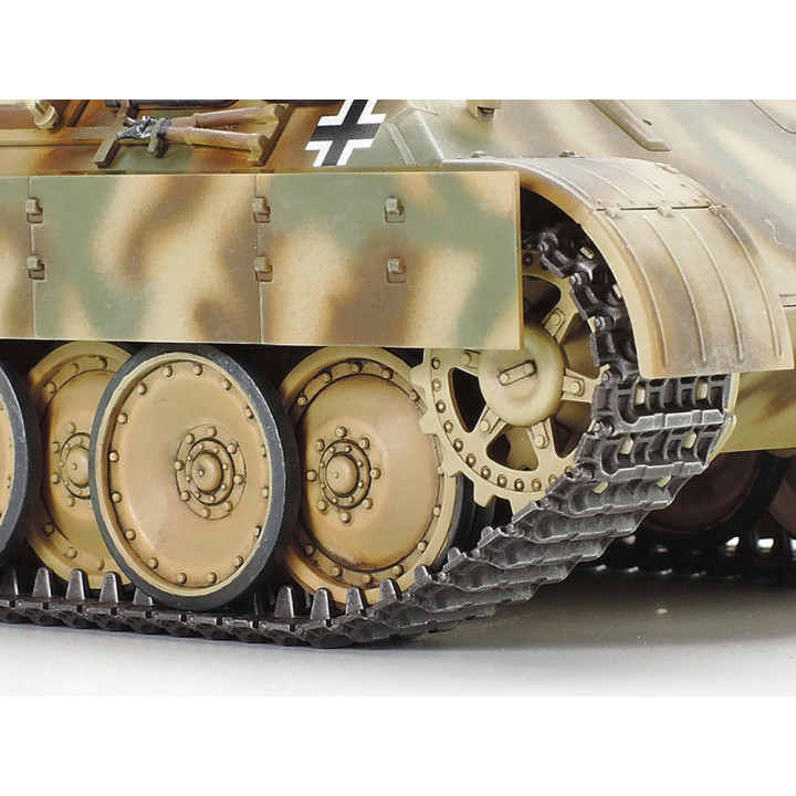 TAMIYA 1/48 NĚMECKÝ TANK PANTHER AUSF D 32597
