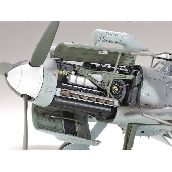 TAMIYA 1/48 MESSERSCHMIT Bf 109 G-6      (61117)
