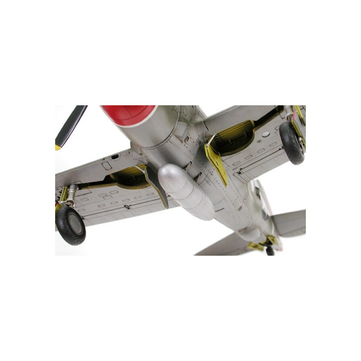 TAMIYA 1/72 REPUBLIC P-47D THUNDERBOLT "RAZORBACK" (60769)