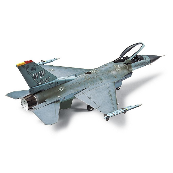 TAMIYA 1/72 LOCHEED MARTIN F-16CJ (BLOCK 50) FIGHTING FALCON 60786