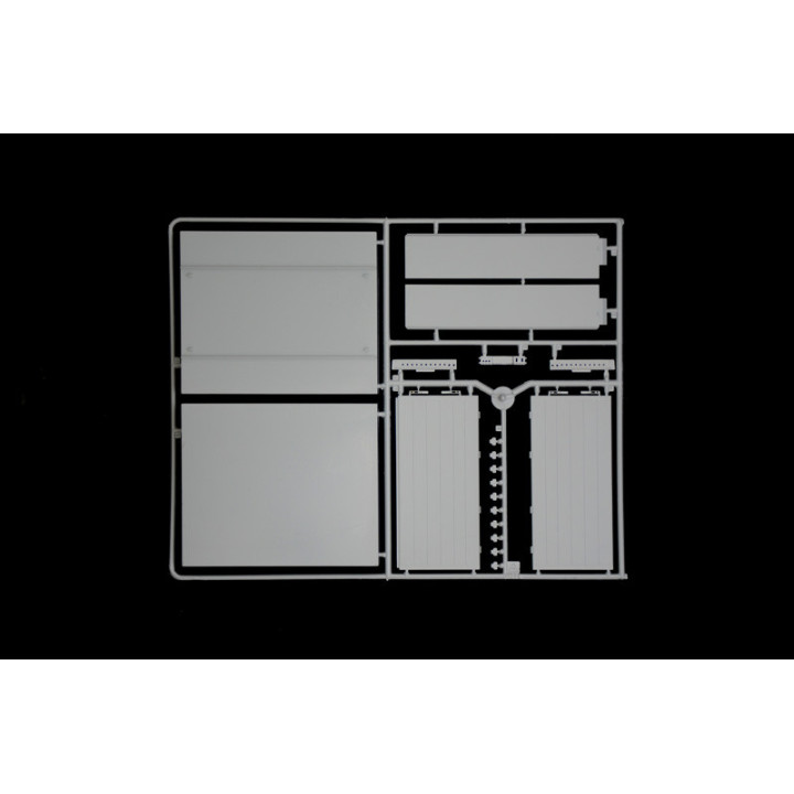 ITALERI 1/24 CURTAINSIDE TRAILER (3918)