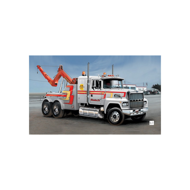 ITALERI 1/24 US WRECKER TRUCK (3825)
