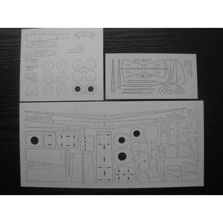 MODELIK SAMOLIK JAK-1b LASER (1119W)