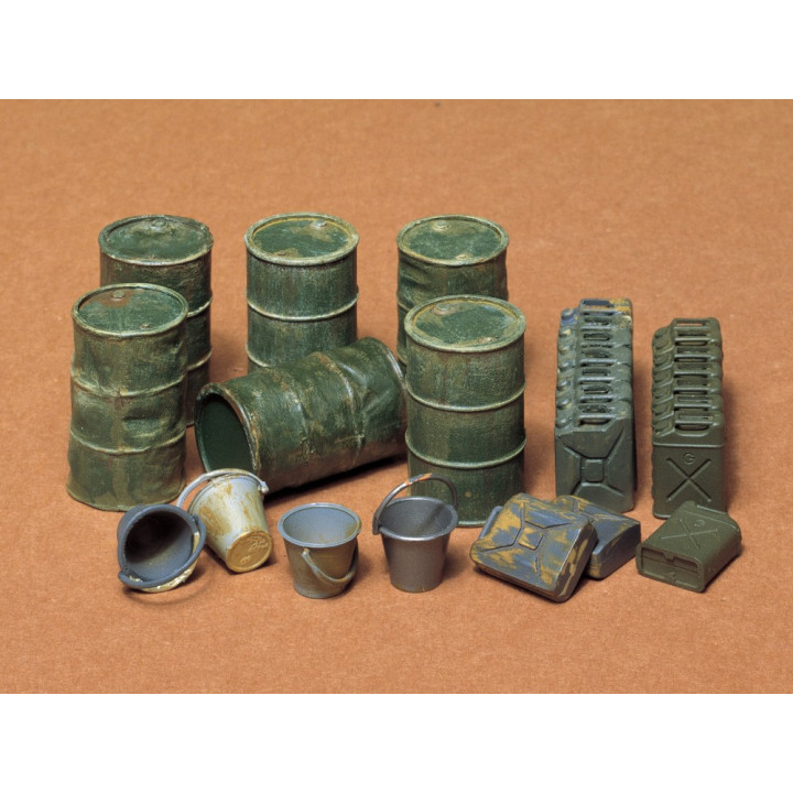 TAMIYA 1/35 JERRY CAN SET (35026)
