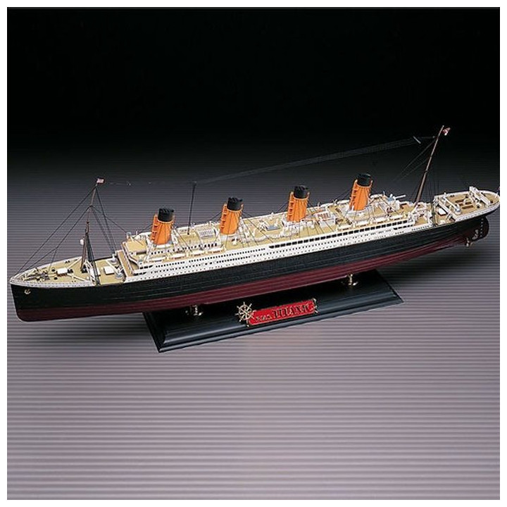 ACADEMY 1/400 RMS TITANIC (14215)