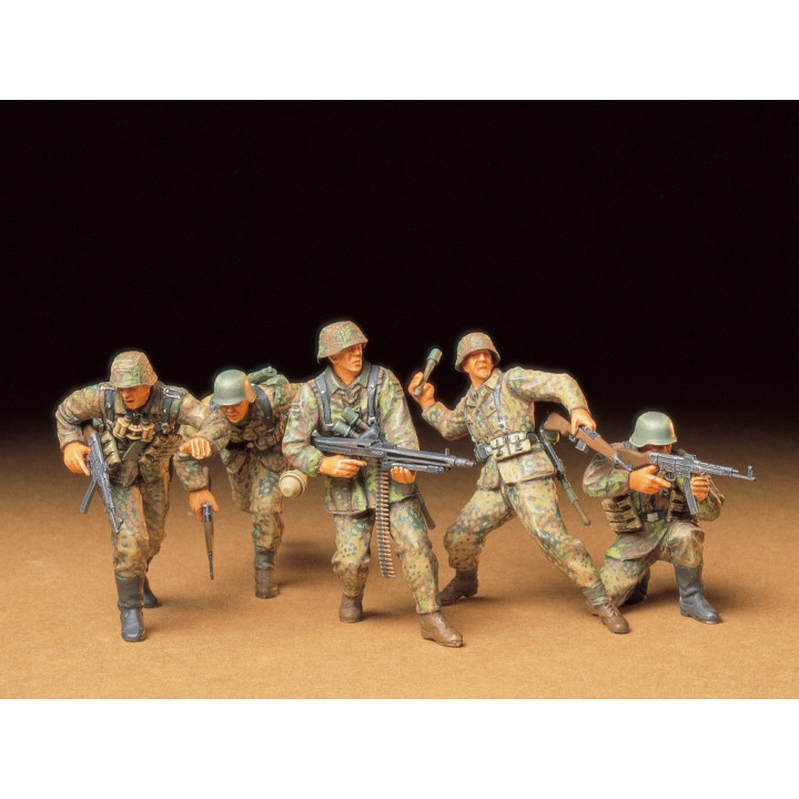 TAMIYA 1/35 GERMAN FRONT - LINE INFANTRYMEN (35196)