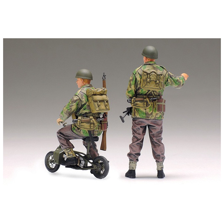 TAMIYA 1/35 BRITISH PARATROOPERS WITH SMALL MOTORCYCLE (35337)