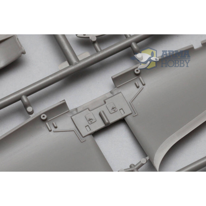 ARMA HOBBY 1/72 HURRICANE Mk I EASTERN   FRONT (70025)
