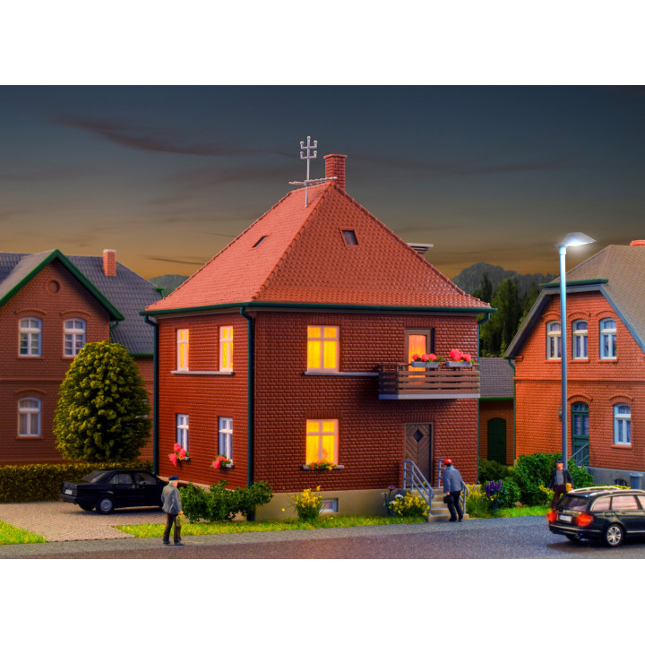 KIBRI 38716 H0 DOM PIĘTROWY