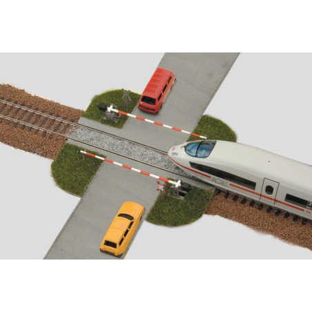 PIKO 55725 RAILROAD CROSSING