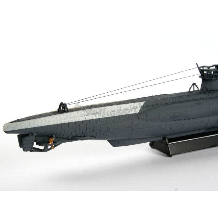 REVELL 1/350 GERMAN SUBMARINE TYPE VII C (05093)