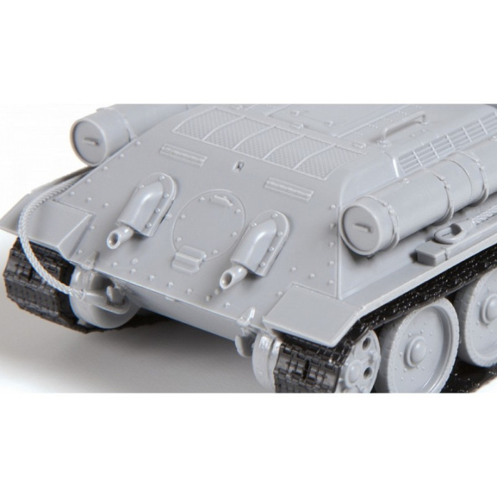 ZVEZDA 1/72 SOVĚTSKÝ STÍHAČ TANKŮ SU-85 (5062)