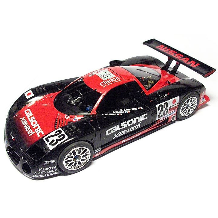TAMIYA 1/24 NISSAN R390 GT1 (24192)