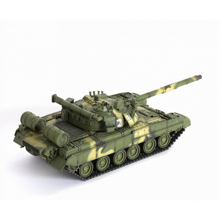 ZVEZDA 1/35 RUSSIAN MAIN BATTLE TANK T-80UD (3591)