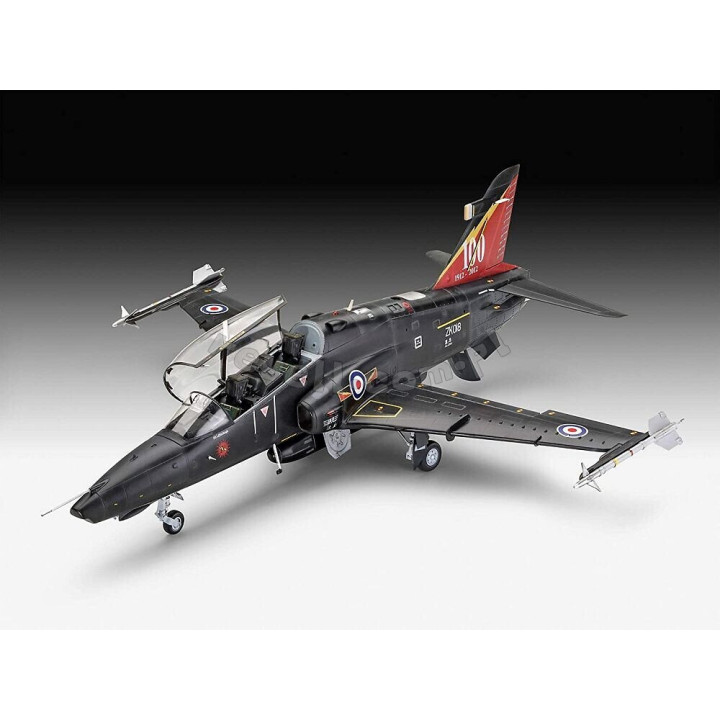 REVELL 1/32 BAe HAWK T2 (03852)
