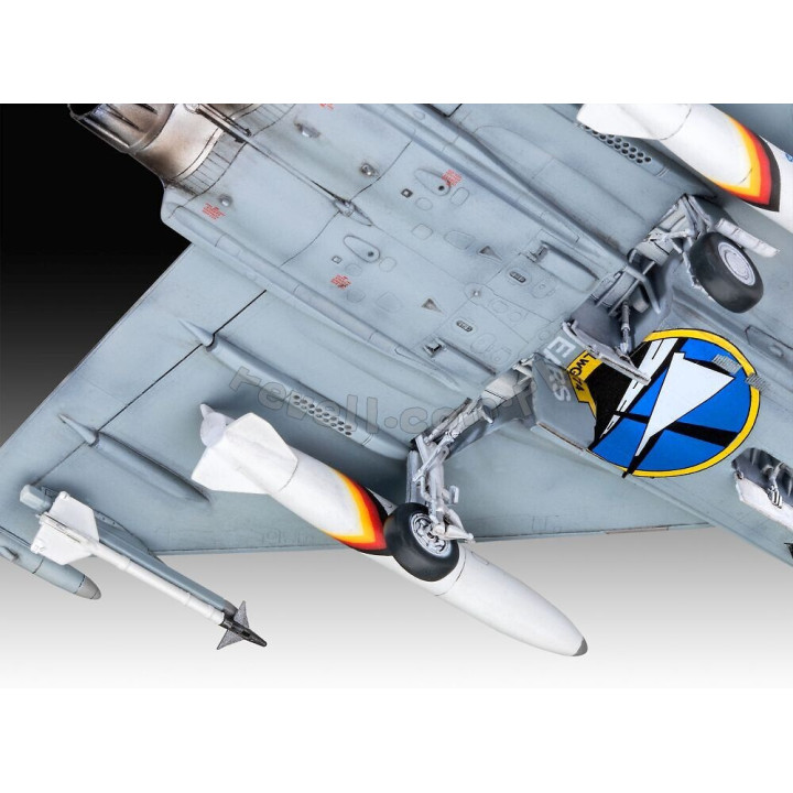 REVELL 1/72 EUROFIGHTER TYPHOON " THE BAVARIAN TIGER 2021" (03818)