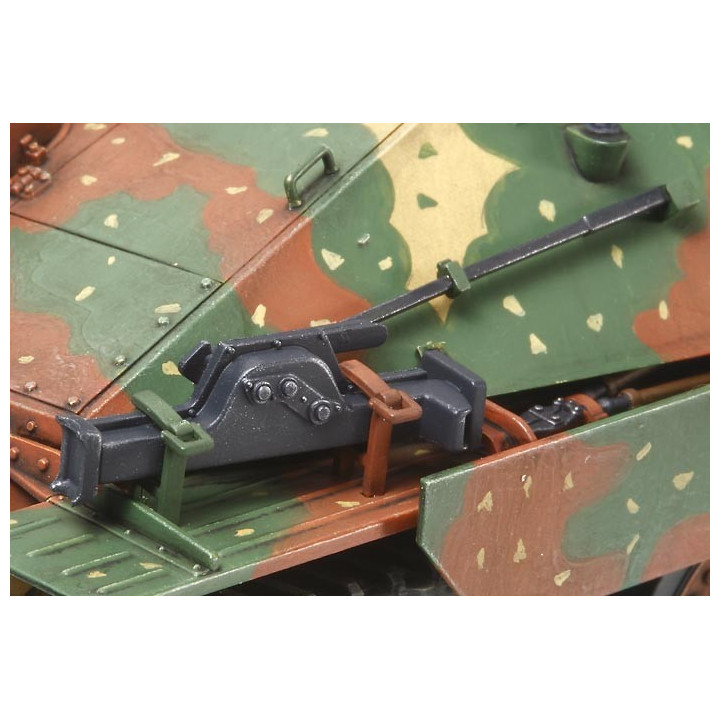TAMIYA 1/35 HETZER MID PRODUCTION 35285