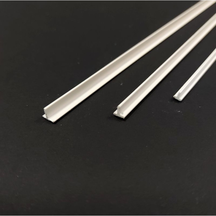 HM TEOWNIK PLASTIKOWY 4*4*330 mm (160) MAQUETT